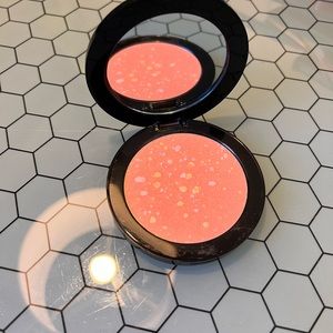 VINCENT LONGO, SANDALWOOD BLUCH